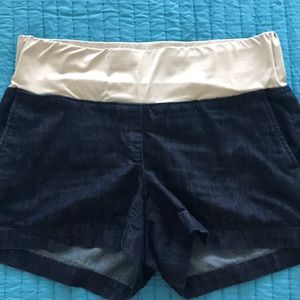 Loft size 6 maternity shorts